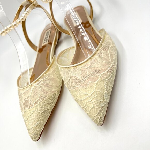 Badgley Mischka Womens Size 8 Ivory White Satin Lace Point Toe Dress Flats Shoes - Picture 5 of 12